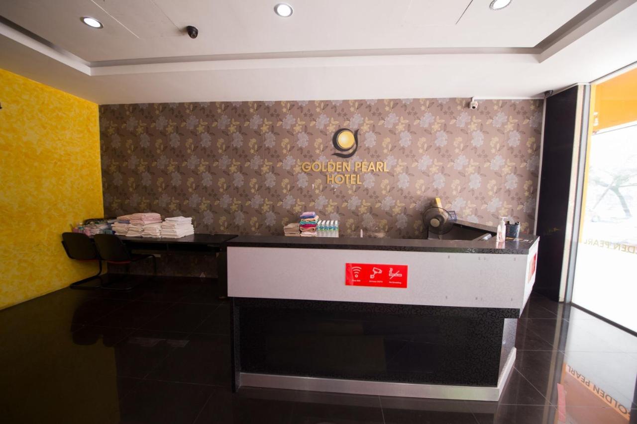 Golden Pearl Hotel Batu Pahat Buitenkant foto
