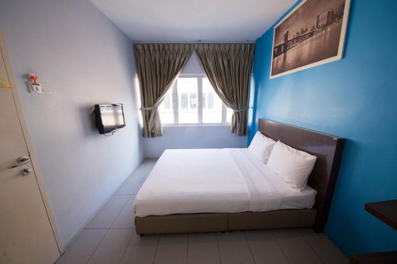 Golden Pearl Hotel Batu Pahat Buitenkant foto