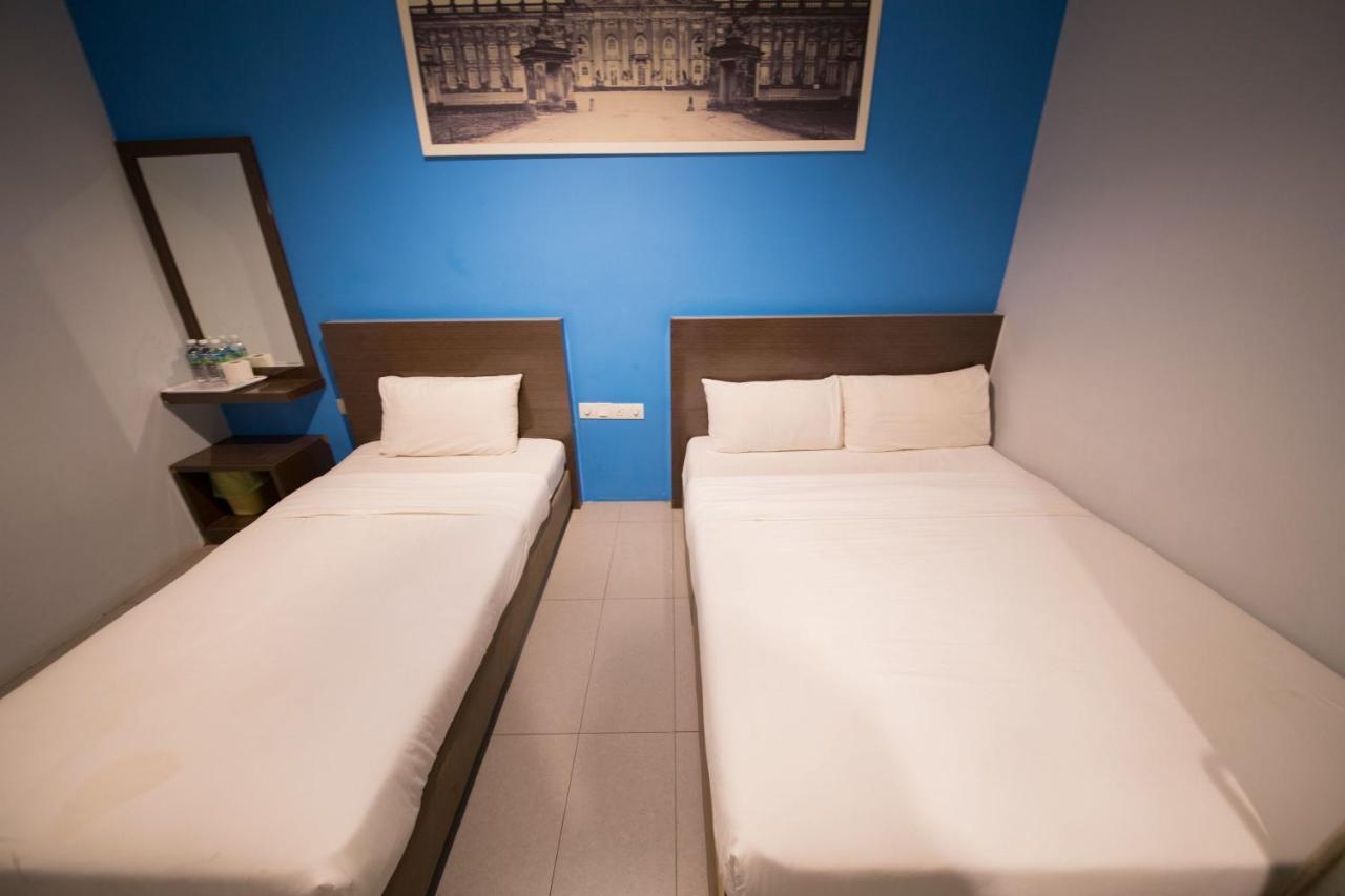 Golden Pearl Hotel Batu Pahat Buitenkant foto