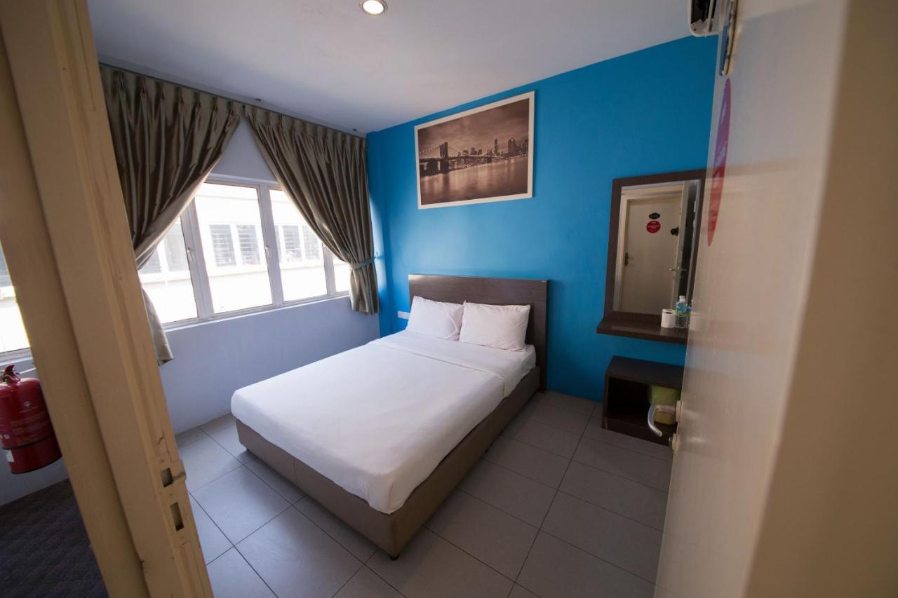 Golden Pearl Hotel Batu Pahat Buitenkant foto