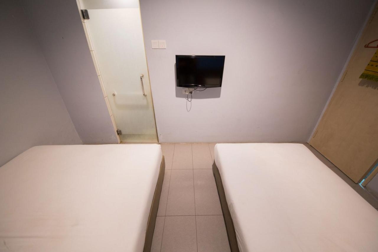 Golden Pearl Hotel Batu Pahat Buitenkant foto
